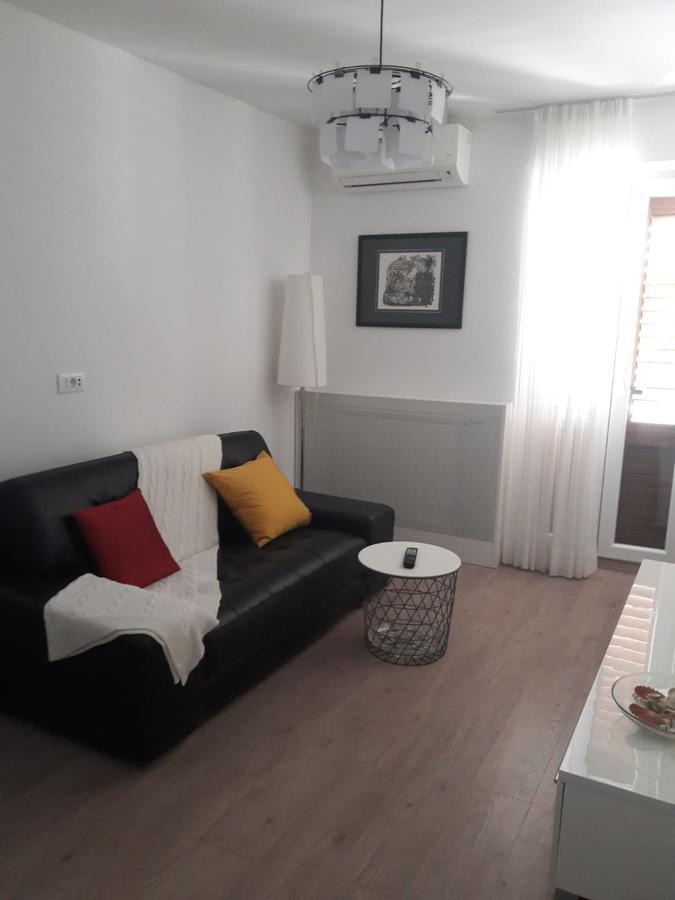 Apartments Palm View Rovigno Esterno foto